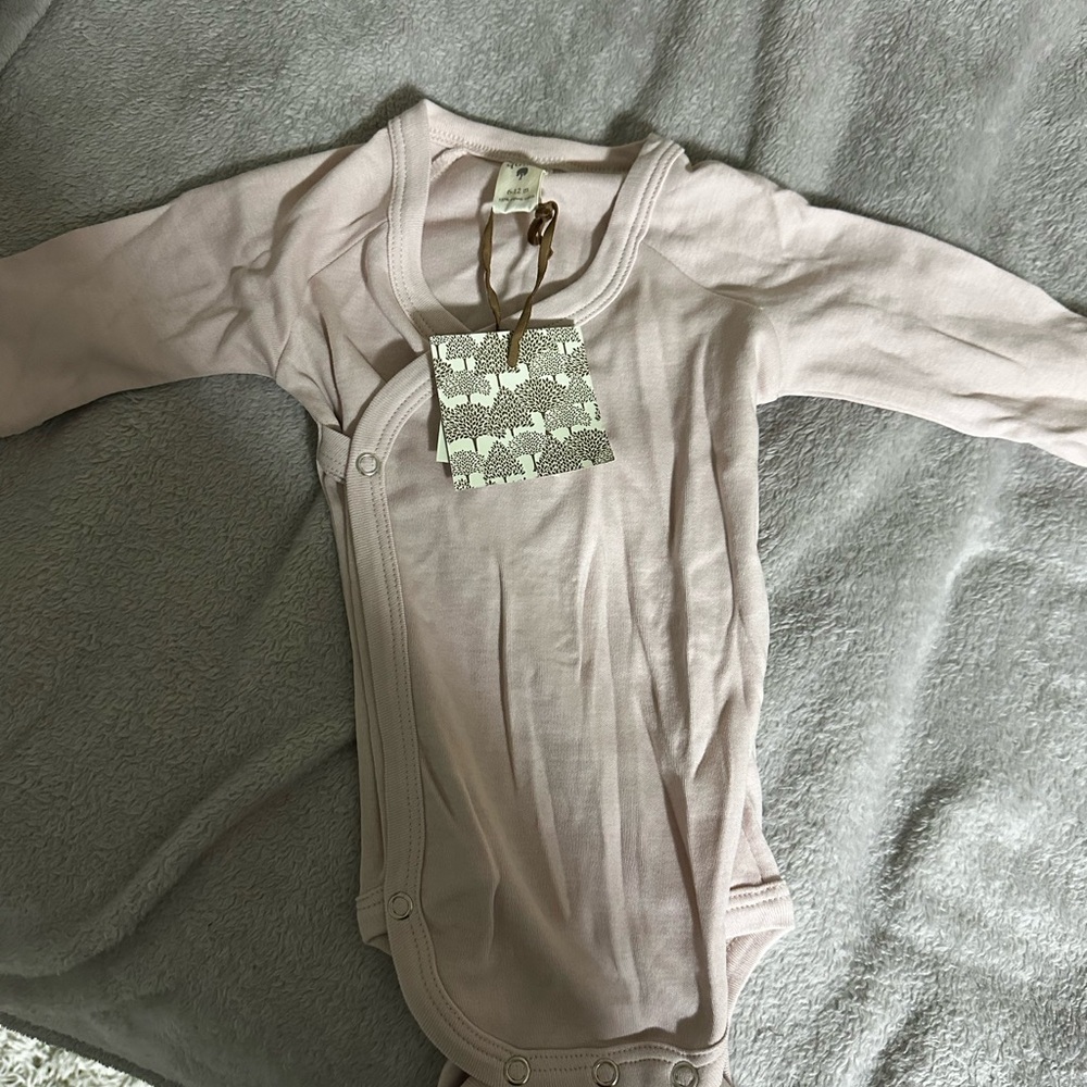 Kate Quinn Organic Cotton Long Sleeve Wrap Bodysuit | 6–12 Months | Blush | NWT